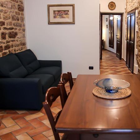 グッビオCasa Armanni - La Tua Casa Di Pietraアパートメント エクステリア 写真